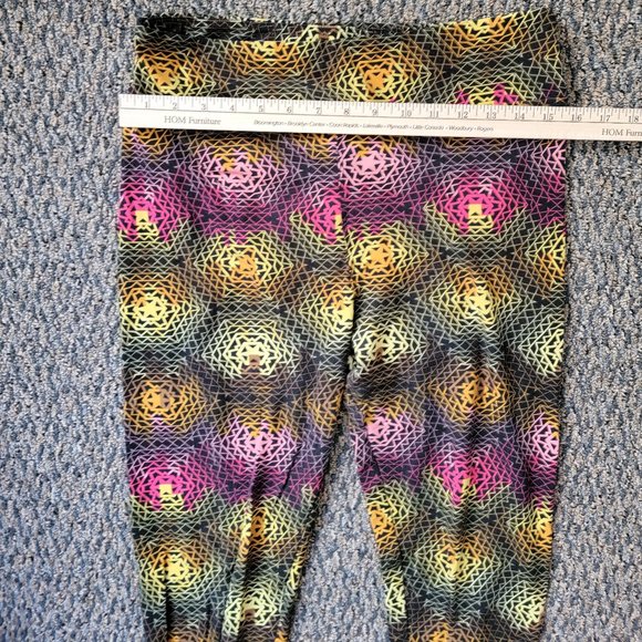 Tall and Curvy LuLaRoe Bright Pink Green Geometric Buttery Soft Leggings XXL - Picture 6 of 16